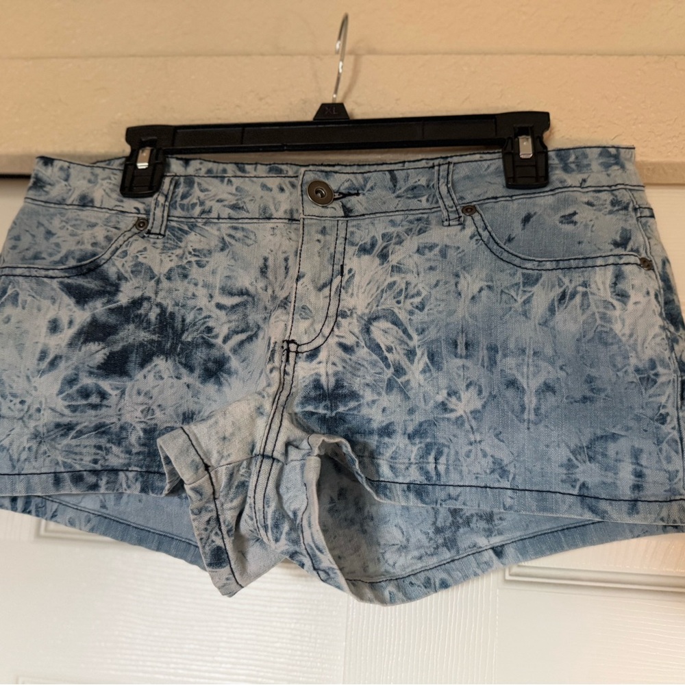 Cite Streets Acid Wash Denim Jeans Shorts